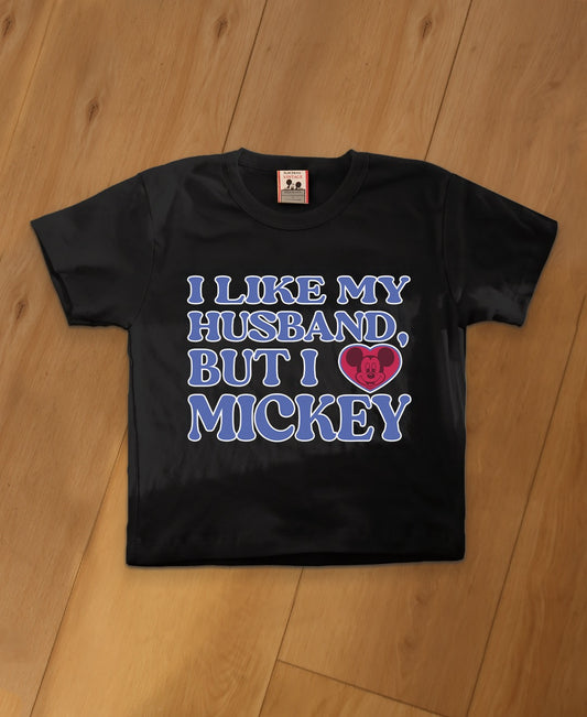 LIKE HUSBAND, <3 MICKEY BABY RIB TEE (BLACK)